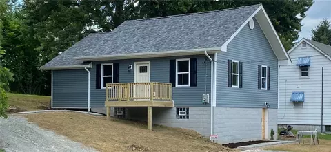 95 Hamilton St, Washington, PA 15301