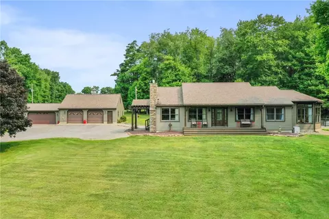 100 Byers Ln, Karns City, PA 16041
