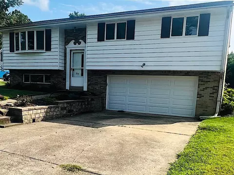 113 Phillips Dr, Mcmurray, PA 15317