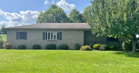 97 James St, Lemont Furnace, PA 15456