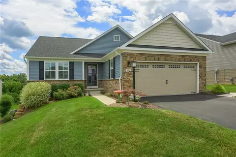 590 Birch Dr, Houston, PA 15342