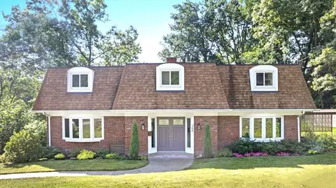 309 Highland Pnes, Pittsburgh, PA 15237