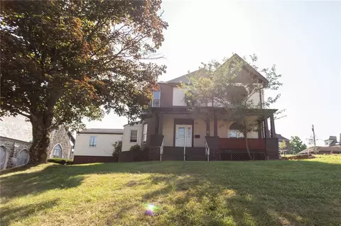 501 Pittsburgh St, Connellsville, PA 15425