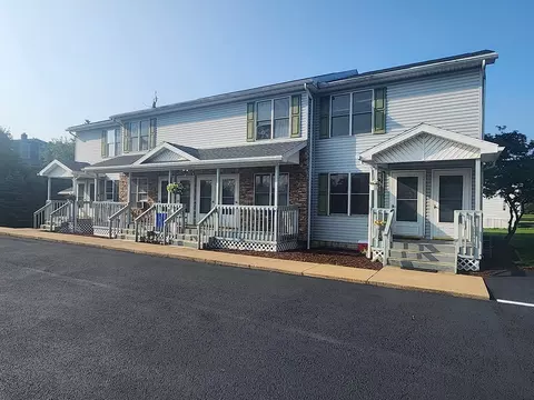 90 Lincoln Ave, Indiana, PA 15701