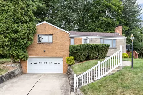 5520 Florida Ave, Bethel Park, PA 15102