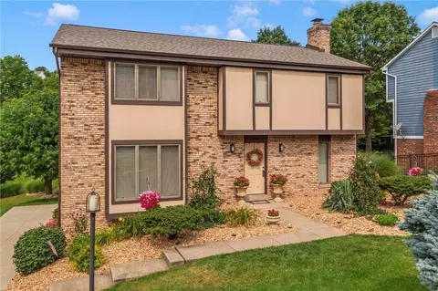 407 Mary Ln, Canonsburg, PA 15317