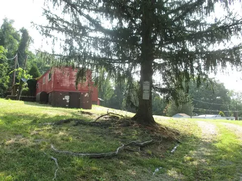 234 Patterson Rd, Finleyville, PA 15332