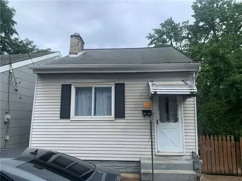 1308 Lowrie St, Pittsburgh, PA 15212