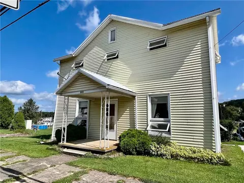 345 Keystone St, Meyersdale, PA 15552