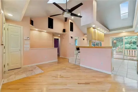 209 Cobb Ave, Pittsburgh, PA 15205 photo 6