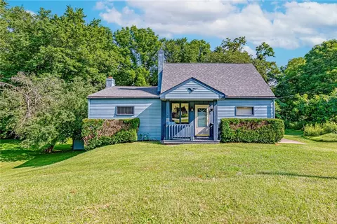 12529 Lincoln Way, Irwin, PA 15642