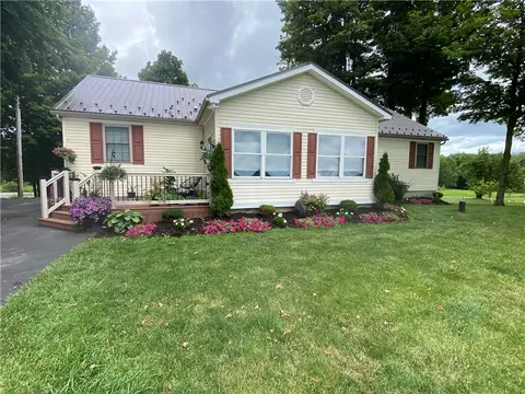2542 Lake Rd, Atlantic, PA 16111