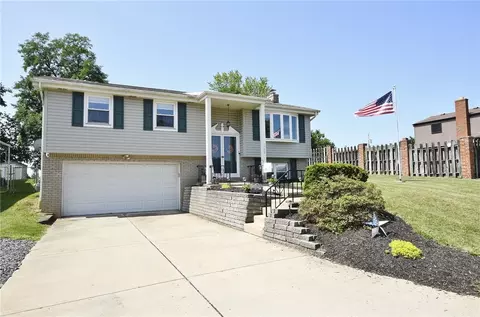 1500 Amelia Ave, South Park, PA 15129