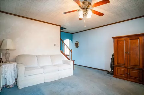 1828 Cecil St, Pittsburgh, PA 15215 photo 5