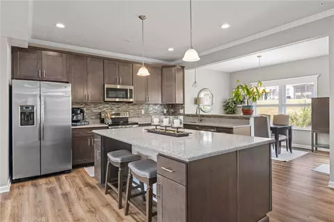 217 Lockheed Dr, Coraopolis, PA 15108 photo 2