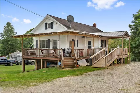 3298 Springfield Pike, Normalville, PA 15469