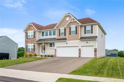 207 Stoneridge Ln, Mars, PA 16046