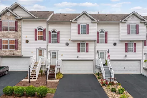 133 Manor View Dr, Manor, PA 15665