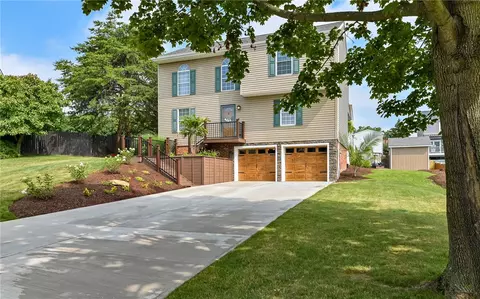 3516 Countrywood Dr, Allison Park, PA 15101