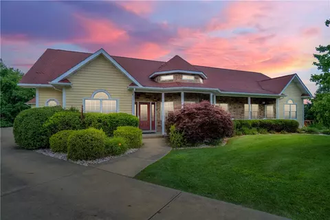 313 Honeybee Dr, Wexford, PA 15090