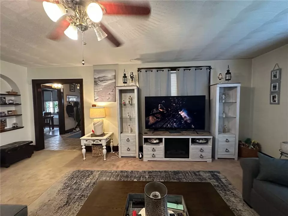  374 W Church St, Somerset, PA 15501 photo 10