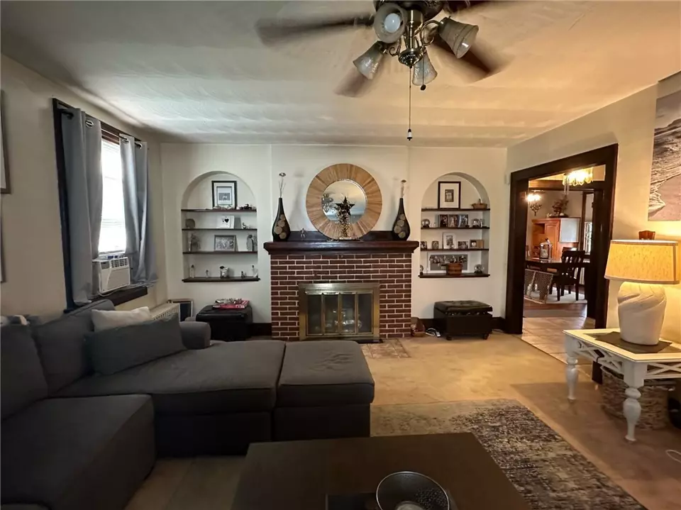  374 W Church St, Somerset, PA 15501 photo 6