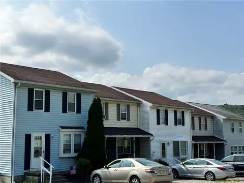 360 Hopwood Coolspring Rd, Hopwood, PA 15445