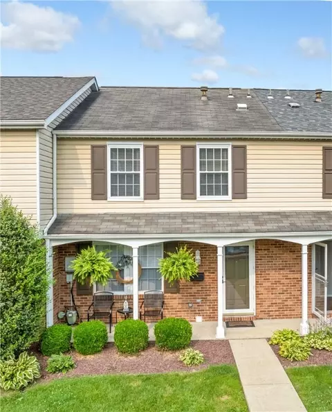 5041 Hamilton Dr, Aliquippa, PA 15001