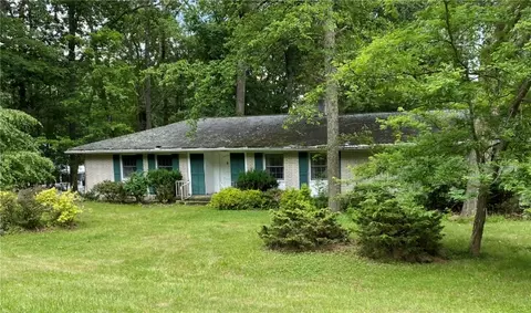 52 Applewood Valley Dr, Clarion, PA 16214