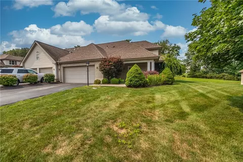 412 Duke Ct, Gibsonia, PA 15044