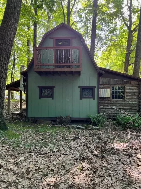 120 Berkey Ln, Pleasantville, PA 16341