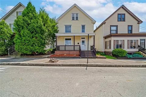 203 Walnut St, Latrobe, PA 15650