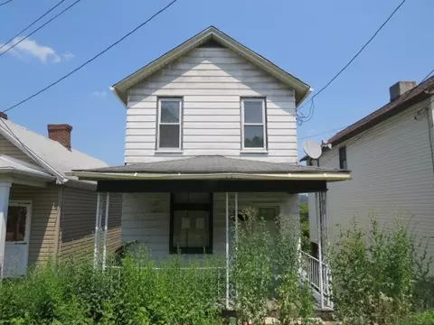 914 Meadow Ave, Charleroi, PA 15022
