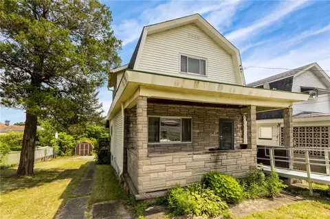 120 State St, Mckees Rocks, PA 15136