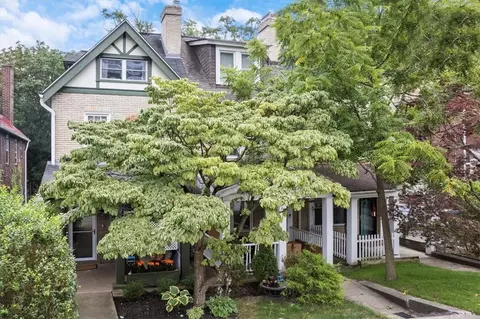 609 Worth St, Pittsburgh, PA 15217