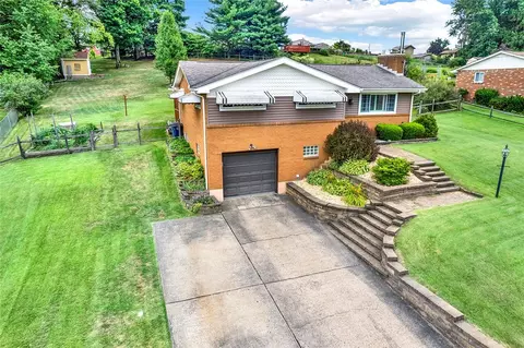 116 Long Dr, Irwin, PA 15642