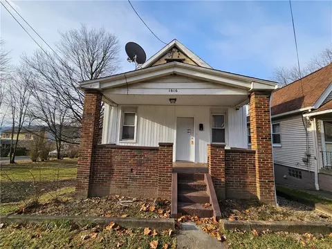 1616 2nd Ave, Conway, PA 15027