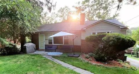 7016 Baptist Rd, Bethel Park, PA 15102