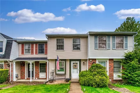 6208 Patrick Henry Dr, Aliquippa, PA 15001