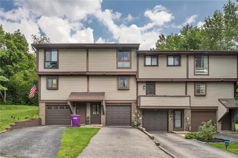 140 Lebeouf Dr, New Kensington, PA 15068