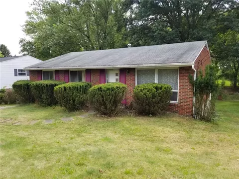 2931 Greenfield Rd, Glenshaw, PA 15116