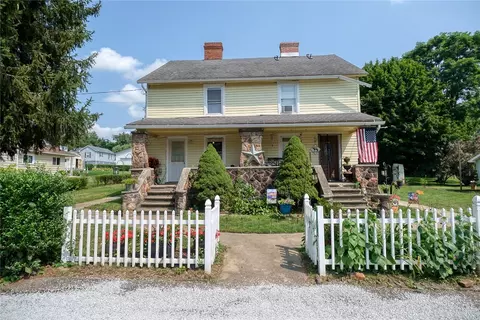 129 Ricci St, Southwest, PA 15685