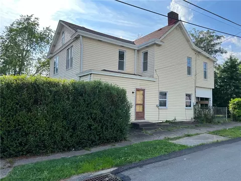 67 Evans St, Uniontown, PA 15401