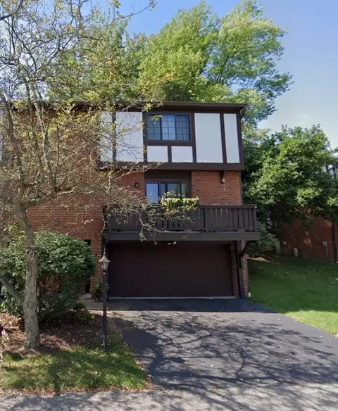 111 Forest Edge Dr, Sewickley, PA 15143