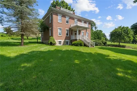 461 Hecla Rd, Mount Pleasant, PA 15666