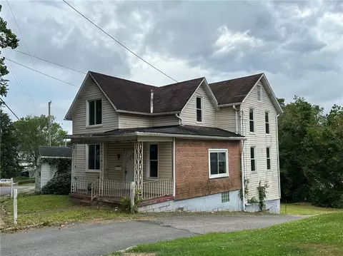 2800 Grandview Ave, Mckeesport, PA 15132