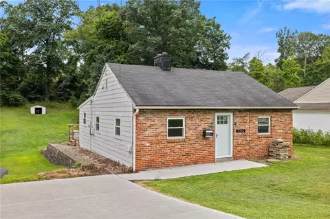 5036 Sherwood Rd, Bethel Park, PA 15102