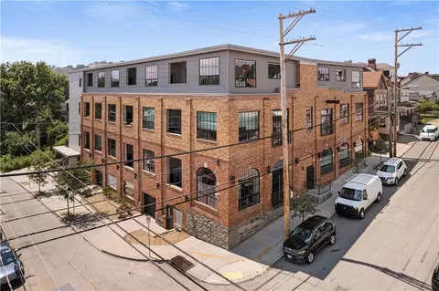 622 Gross St #103, Pittsburgh, PA 15224