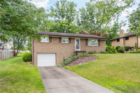 1435 Donnan Ave, Washington, PA 15301