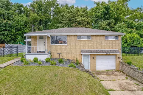 12165 Larimer Ave, North Huntingdon, PA 15642